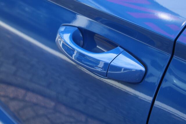 Skoda Karoq 1.0 TSI Style Business//Navi//Camera//Stoelverwarming//Trekhaak!!