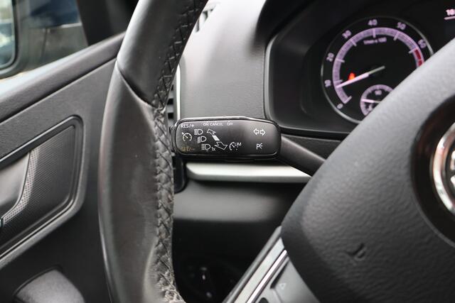 Skoda Karoq 1.5 TSI ACT Ambition Business | Origineel NL | PDC | Cruise Control | Navigatie | Climate Control |