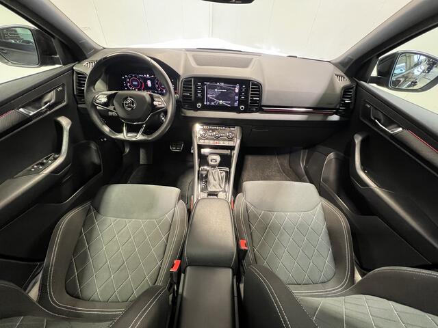 Skoda Karoq 1.5 TSI ACT Sportline Business | Navigatie/Android/Apple Carplay | LM Velgen 19" | Elektrisch Glazen Panoramadak | Voorstoelen Verwarmd | Achteruitrijcamera | Trekhaak Uitklapbaar | Cruise Control Adaptief |
