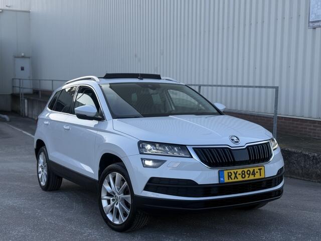 Skoda Karoq 1.5 TSI 150pk | Panoramadak | Achteruitrijcamera