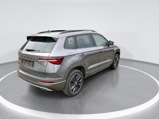 Skoda Karoq 1.5TSI/150PK ACT Sportline DSG · Panoramadak · 360°Camera + Parkeersensoren · Navigatie · Garantie t/m 27-02-2030 of 100000km