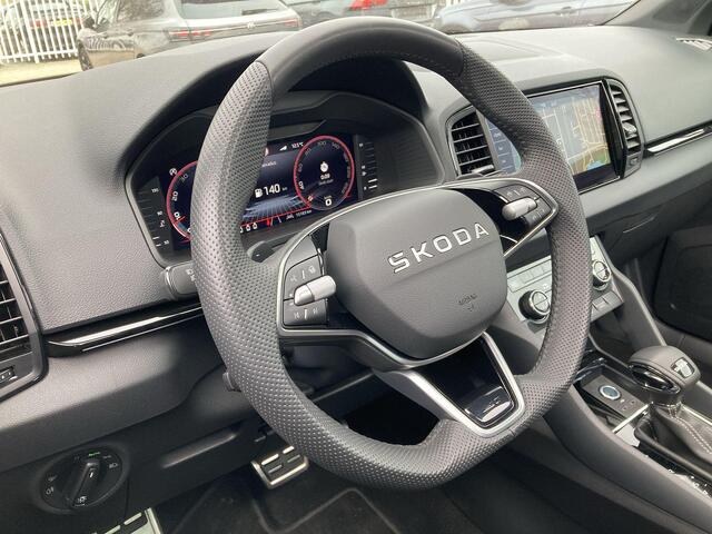 Skoda Karoq 1.5TSI/150PK ACT Sportline DSG · Panoramadak · 360°Camera + Parkeersensoren · Navigatie · Garantie t/m 27-02-2030 of 100000km