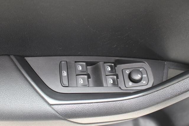 Skoda Karoq 1.0 TSI Business Edition | Airco | Navigatie | PDC-Achter | Trekhaak