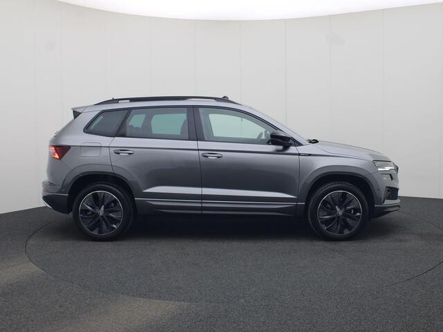 Skoda Karoq 1.5TSI/150PK ACT Sportline DSG · Panoramadak · 360°Camera + Parkeersensoren · Navigatie · Garantie t/m 27-02-2030 of 100000km