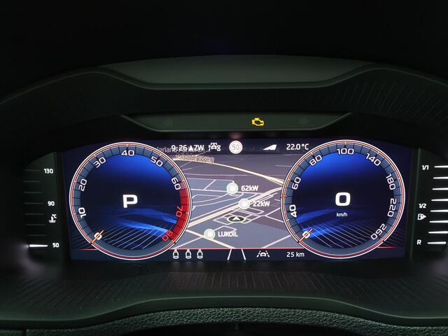 Skoda Karoq 1.5 TSI 150 PK Sportline Business DSG | Automaat | Navigatie | Panoramadak | Skoda Sound | 19" Lichtmetalen velgen |