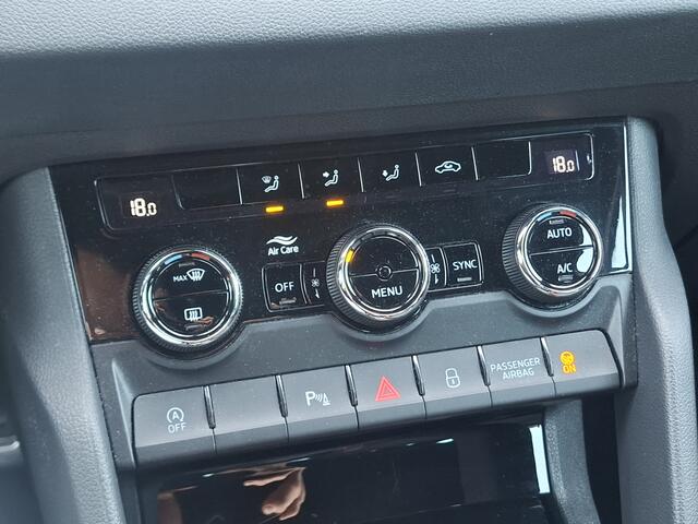 Skoda Karoq 1.5 TSI ACT Sportline Business | Android/Apple Carplay | LM Velgen 18" | Achteruitrijcamera + PDC Voor en Achter | Cruise Control | Airco |