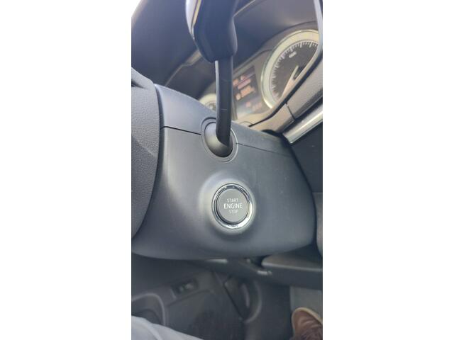 Skoda Karoq 1.5 TSI 150pk Style Navigatie Stoelverwarming Keyless Stoelgeheugen Camera