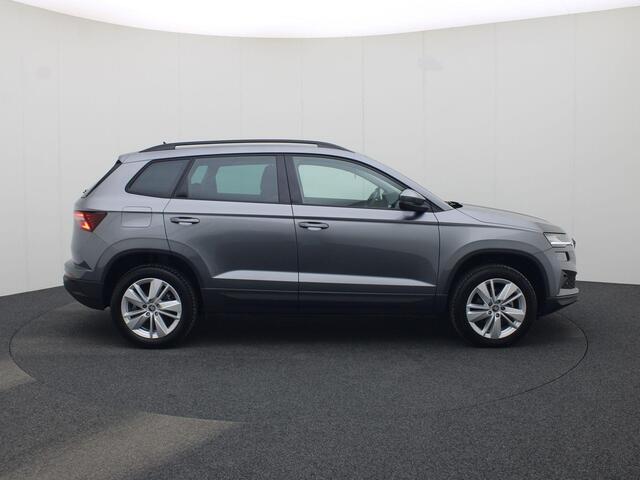 Skoda Karoq 1.0TSI/115PK Selection · Navigatie · Apple/Android Car Play · Camera + Parkeersensoren · Garantie t/m 27-02-2027