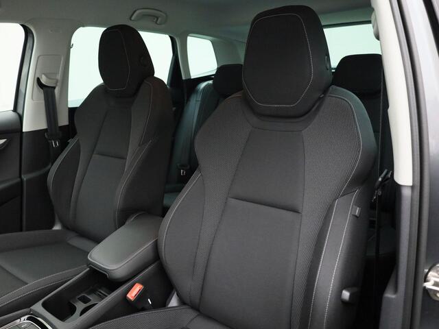 Skoda Karoq 1.0TSI/115PK Selection · Navigatie · Apple/Android Car Play · Camera + Parkeersensoren · Garantie t/m 27-02-2027