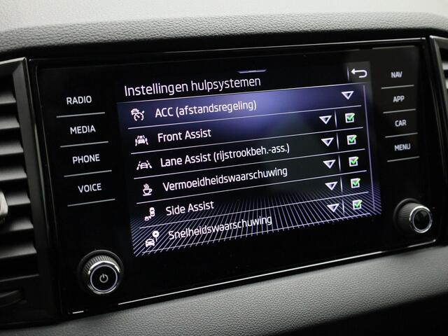 Skoda Karoq 1.0TSI/115PK Selection · Navigatie · Apple/Android Car Play · Camera + Parkeersensoren · Garantie t/m 27-02-2027