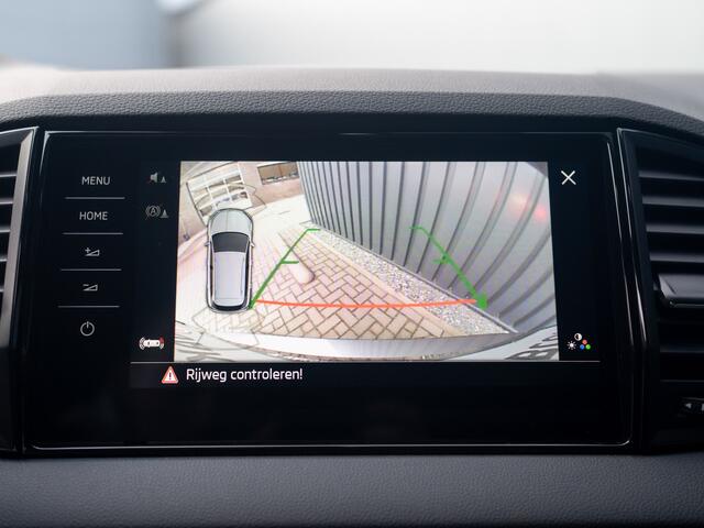 Skoda Karoq 1.5 TSI ACT Sportline Business | Elk. A-klep | Camera | Lane Assist | Stoel & Stuur verw. | Prijs Rijklaar!!