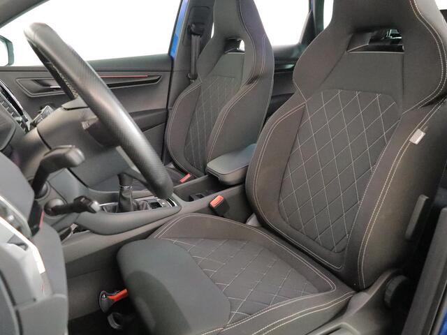 Skoda Karoq 1.5 TSI ACT Sportline Business 150 pk | Navigatie | Trekhaak (wegklapbaar) | Parkeersensoren | Achteruitrijcamera | Stoelverwarming |