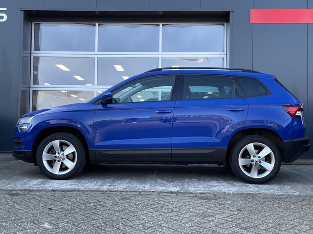 Skoda Karoq 1.0 TSI Ambition Business - Navigatie - Lichtmetalen Velgen - Stoelverwarming - Cruise Control