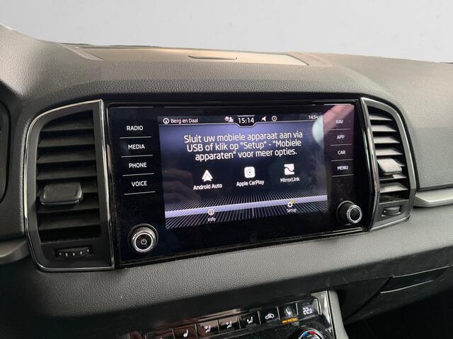 Skoda Karoq 1.5 TSI ACT Business Edition+ Aut- Panoramadak, Keyless, Carplay, Android Auto, Camera, Leder Interieur