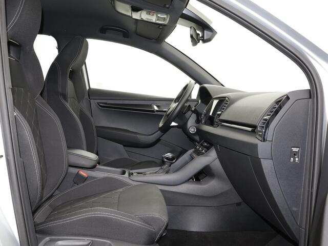 Skoda Karoq 1.5TSI/150PK DSG ACT Sportline · Camera · Elek. Trekhaak · Elek. Achterklep · Apple/Android Car Play · Navigatie · 18'' Inch · Garantie t/m 27-02-2029 of 60.000km