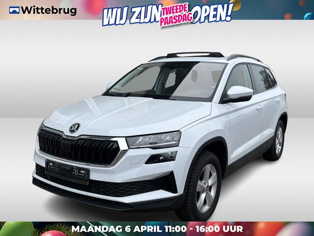 Skoda Karoq 1.5 TSI ACT Ambition / AUTOMAAT/ PANODAK/ KEYLESS/ CRUISE/ DIGITAL DASH/ DAB/ NAVI/ SMARTLINK/ CLIMA/ STOELVERWARMING/ PARK. SENSOREN + CAMERA