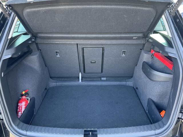 Skoda Karoq 1.5 TSI ACT 150PK DSG CLEVER CAMERA/NAVI/PANORAMADAK!