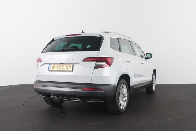 Skoda Karoq 1.5 TSI ACT Style > Camera/Trekhaak/ACC/Stoelverwarming/All season banden...