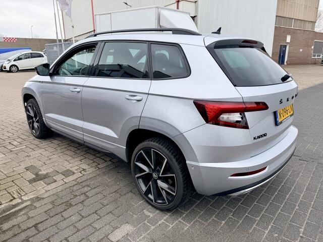 Skoda Karoq 1.5 TSI Sportline business | Trekhaak | Bomvol opties