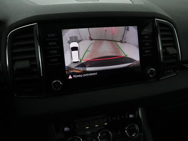 Skoda Karoq 1.5 TSI Sportline | Panoramadak | Stoelverwarming | Adaptive cruise | Camera | Sportstoelen | Virtual Cockpit | Navigatie | Sfeerverlichting | Full LED | 18'' | Keyless | Climate control