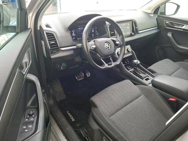 Skoda Karoq 1.5 TSI 150pk ACT Business Edition Plus DSG / Panoramadak / Navigatie / Camera / Trekhaak