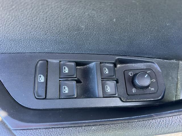 Skoda Karoq 1.5 TSI ACT Sportline Business | Nieuw Binnen! | Stoel Stuurverwarming | Pano | Trekhaak |