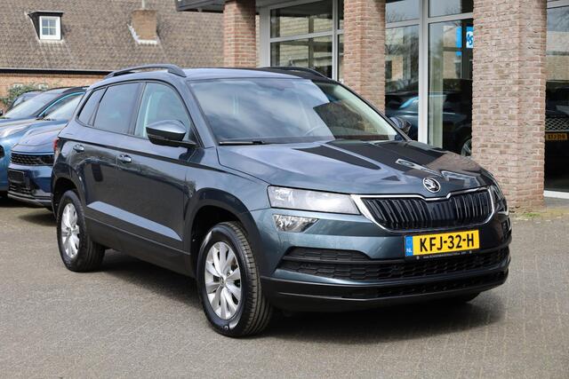 Skoda Karoq 1.0 TSI Business Edition Plus TREKHAAK-ELEC. CAMERA STOELVERWARMING CARPLAY SFEERVERLICHTING DAB NAVI 2xPDC ENZ.