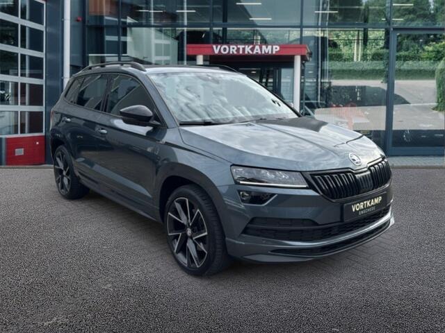 Skoda Karoq 2.0 TSI DSG SPORTLINE 4X4 PANO-DAK/TREKHAAK/STANDKACHEL/CAMERA