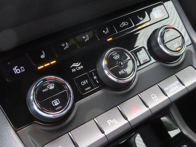 Skoda Karoq 1.5 TSI ACT Sportline Business DSG | verwarmbare voorruit | voorstoelen + achterbank verwarmd | elektrische achterklep