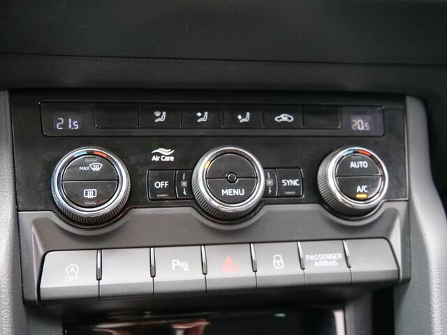 Skoda Karoq 1.5 TSI ACT Business Edition 150 Pk Automaat Apple Carplay / Camera / DAB / PDC