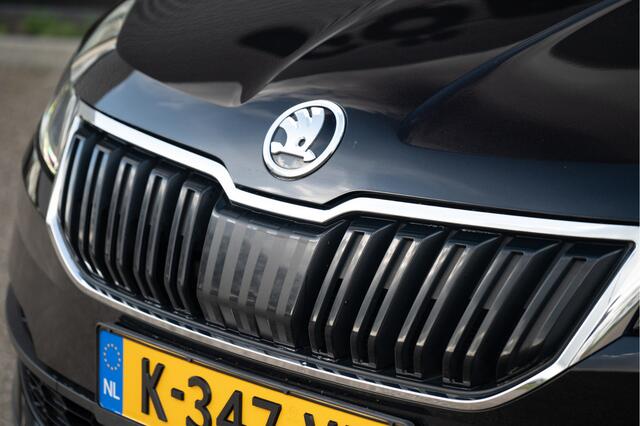 Skoda Karoq 1.5 TSI ACT Style | Trekhaak | ACC | Navi | Camera | Stoelverw.