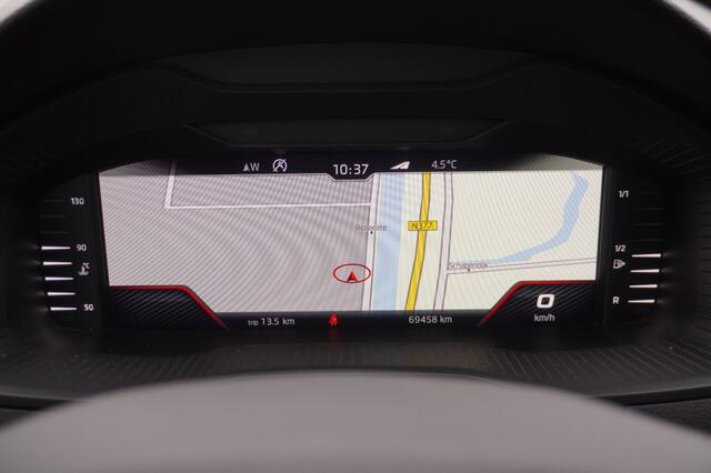 Skoda Karoq 1.5 TSI ACT Sportline Business / Trekhaak / Camera / Navi / Canton Audio