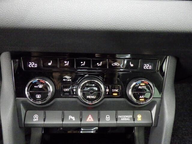 Skoda Karoq 1.0 TSI Business Edition Plus |Pano-dak|Leer|ACC|Stoelverwarming|Trekhaak!