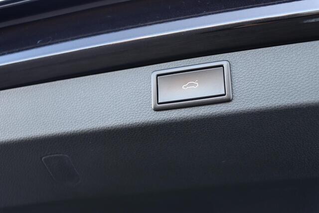 Skoda Karoq 1.5 TSI 150pk DSG7 Sportline Business | Trekhaak | Camera | Carplay