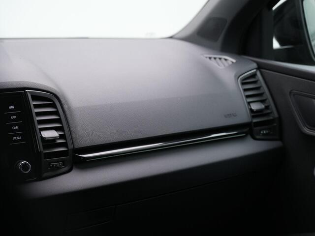 Skoda Karoq 1.5 TSI 150 pk DSG ACT Sportline | Panoramadak | Matrix LED | Achteruitrijcamera | Elektrische achterklep | Stuur-/stoelverwarming