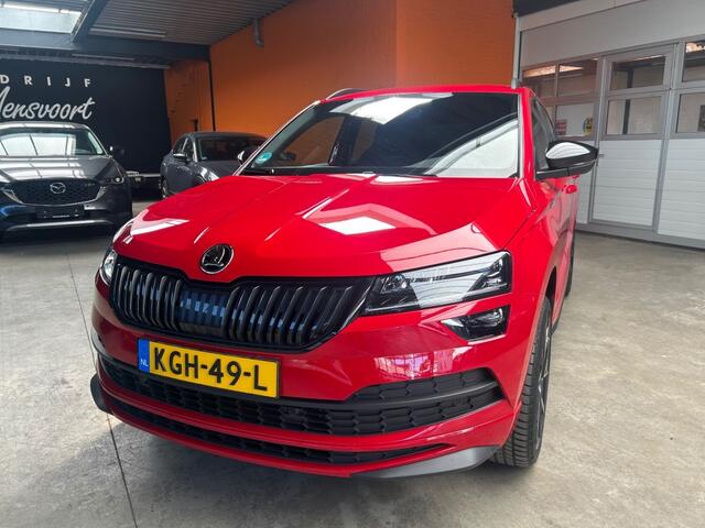 Skoda Karoq 1.5 TSI SPORTLINE / Trekhaak / 19inch / Camera