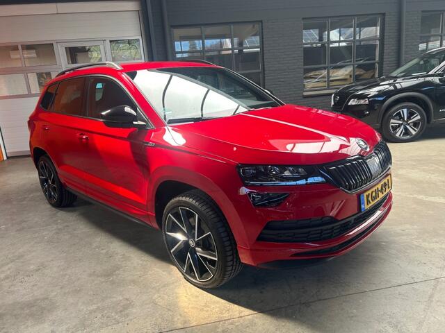 Skoda Karoq 1.5 TSI SPORTLINE / Trekhaak / 19inch / Camera