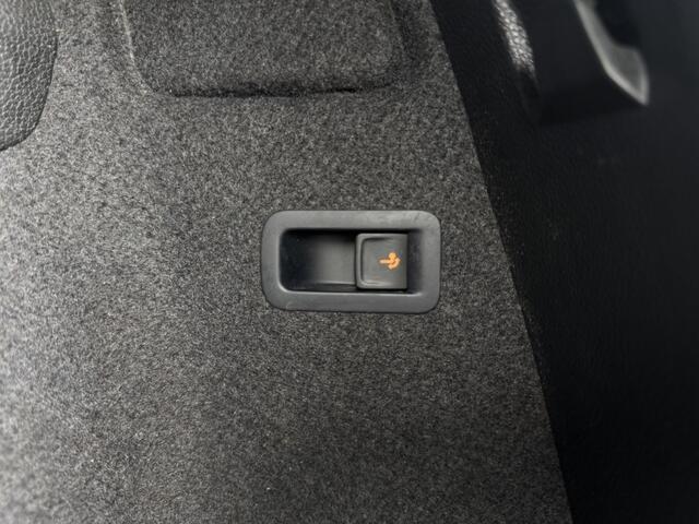 Skoda Karoq 1.5 TSI ACT Style | Trekhaak elektrisch | Pano | Clima | Navi |
