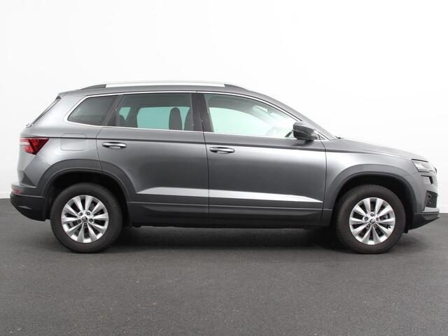 Skoda Karoq 1.5 TSI 150pk Automaat ACT Ambition Navigatie Android Auto / Apple Carplay Climate Control Camera Parkeer sensoren Lichtmetalen Velgen Dab Digitale Cockpit Keyless Start Led Cruise Control Adaptive