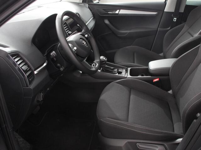 Skoda Karoq 1.5 TSI 150pk Automaat ACT Ambition Navigatie Android Auto / Apple Carplay Climate Control Camera Parkeer sensoren Lichtmetalen Velgen Dab Digitale Cockpit Keyless Start Led Cruise Control Adaptive