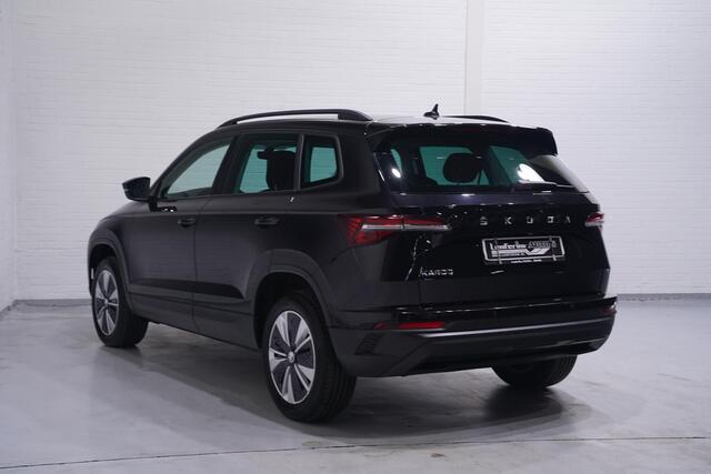 Skoda Karoq 1.5 TSI ACT Business Edition Plus NAP Clima Winterpakket Navi Camera PDC v+a Voorruitverwaming