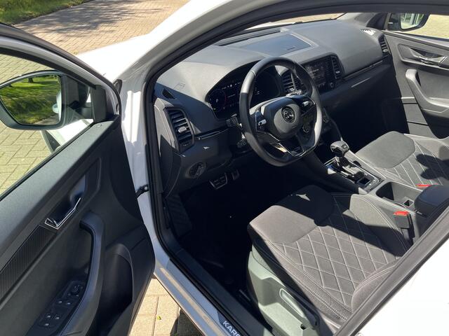 Skoda Karoq 1.5 TSI ACT Sportline Business | ACC | CAM | CARPLAY | CLIMA | KEYLESS | NAVI | PDC V&A | STOELVERW. | TREKHAAK