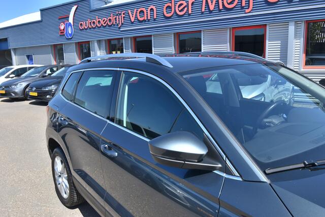 Skoda Karoq 1.0 TSI Business Edition Plus , TREKHAAK , CLIMATR , NAVI , A UITRIJ CAM , PDC V+A ,
