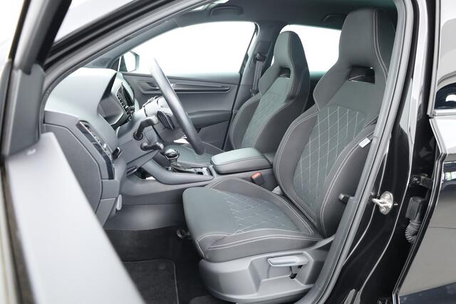 Skoda Karoq 1.5 TSI ACT Sportline Business | Digi. Dashboard | Elek. Trekhaak | Adapt. Cruise | Camera | Keyless | 19'' | Apple CarPlay | Stoel- Stuurverw.