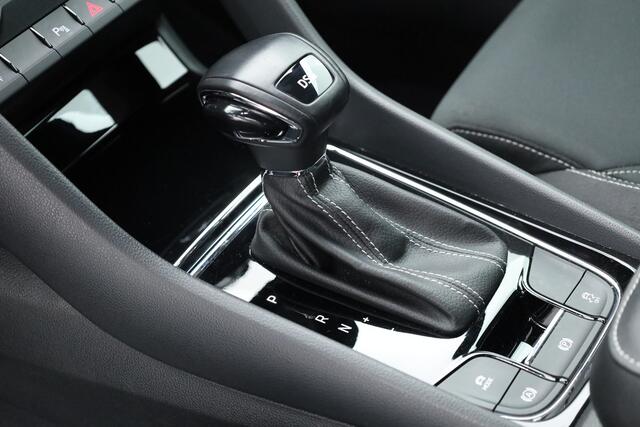 Skoda Karoq 1.5 TSI ACT Sportline Business | Digi. Dashboard | Elek. Trekhaak | Adapt. Cruise | Camera | Keyless | 19'' | Apple CarPlay | Stoel- Stuurverw.