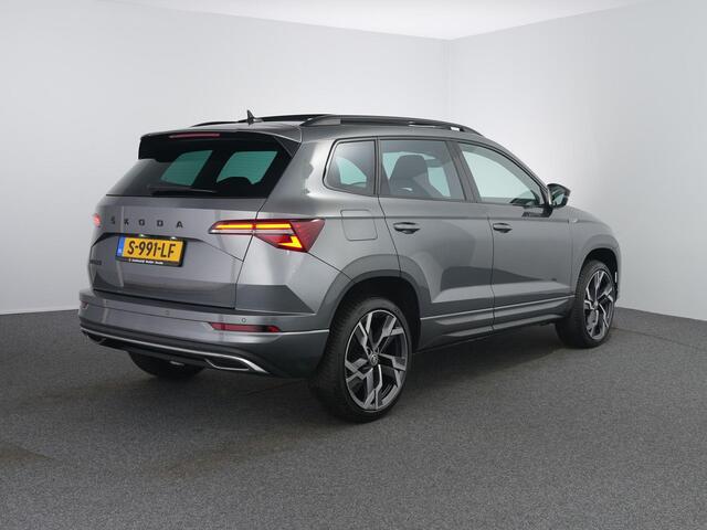 Skoda Karoq 1.5 TSI ACT Sportline Business | Pano | Camera | Carplay | Cruise |