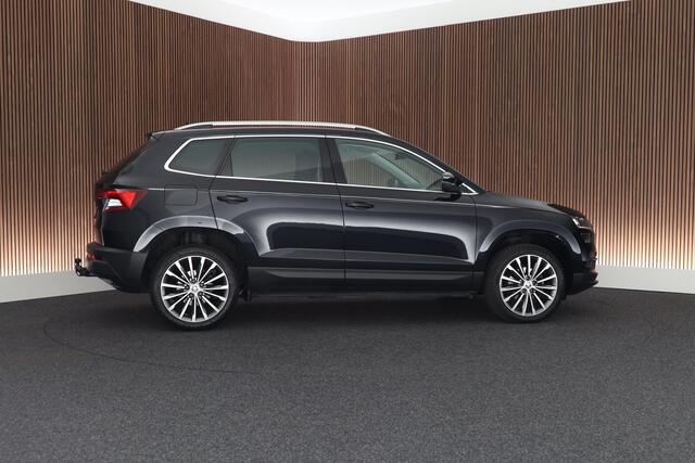 Skoda Karoq 1.5 TSI ACT 150pk DSG Business Edition Trekhaak Camera Keyless Sportstoelen Virtual Cockpit Navigatie