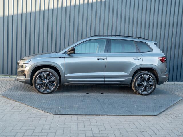 Skoda Karoq 1.5 TSI ACT Sportline Business | Trekhaak wegkl. | Elk. A-klep | Camera | Prijs Rijklaar!!