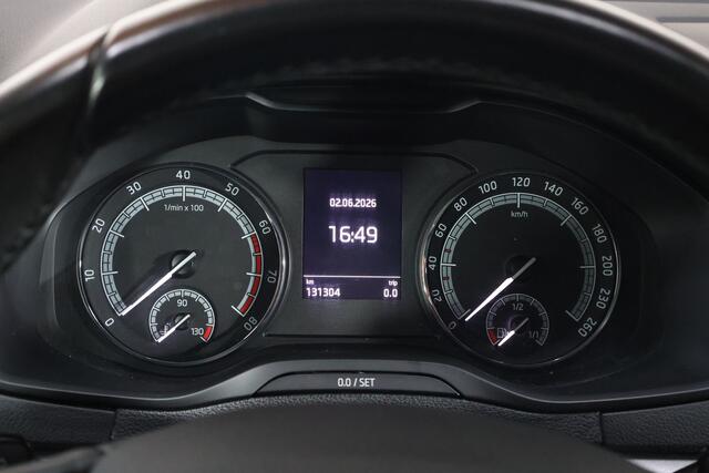 Skoda Karoq 1.5 TSI ACT Ambition Business | Leder | Trekhaak | Cruise | Camera