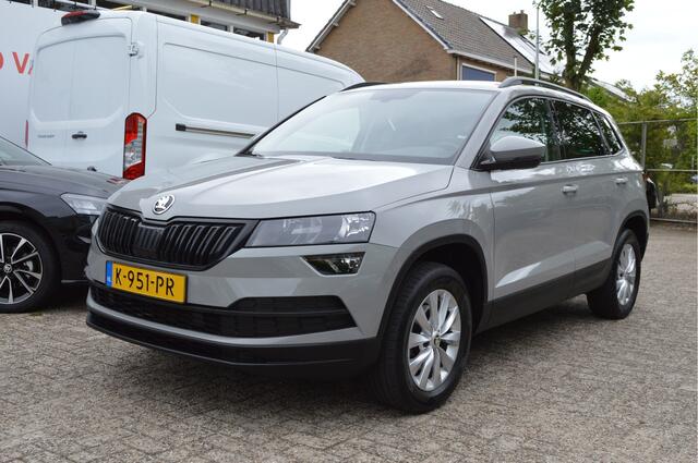 Skoda Karoq 1.5 TSI ACT Busn Ed. NL-Auto / Virtual / Clima / Steel gray